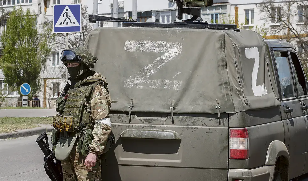 Cambio de mando. Rusia ha tomado control de Mariúpol, uno de los últimos vestigios de la resistencia ucraniana. Foto: EFE Cambio de mando. Rusia ha tomado control de Mariúpol, uno de los últimos vestigios de la resistencia ucraniana. Foto: EFE