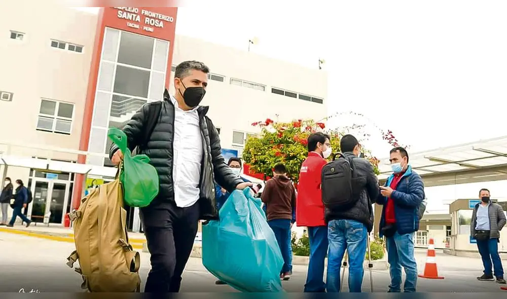 Regreso. Peruanos que radican en Chile volvieron a encontrarse con sus familias en Tacna tras más de dos años.