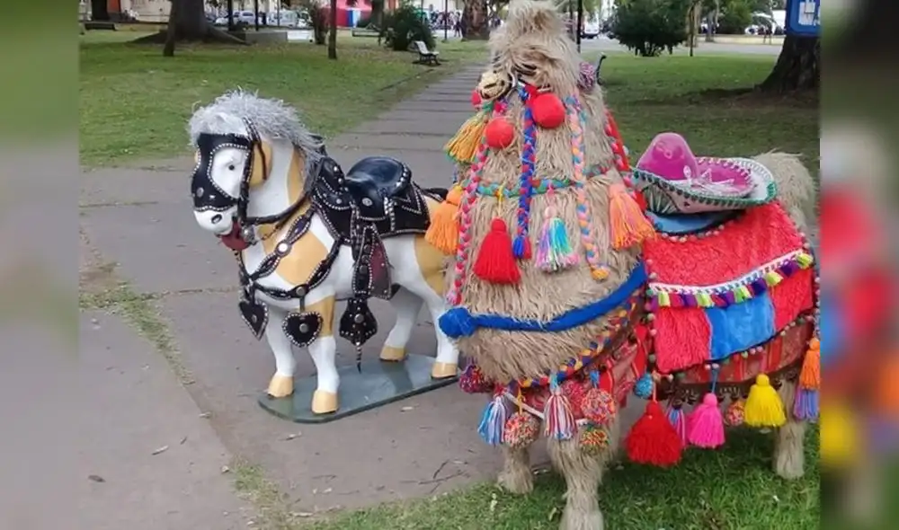 En México denunciaron maltrato animal en unas festividades y resultaron ser muñecos. Foto: MiTelefe