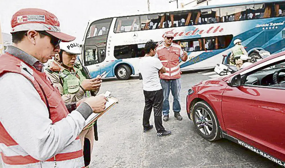 Papeleta. La anulación de las sanciones y multas es una exigencia de los transportistas que son apoyados por el Ejecutivo. Foto: difusión