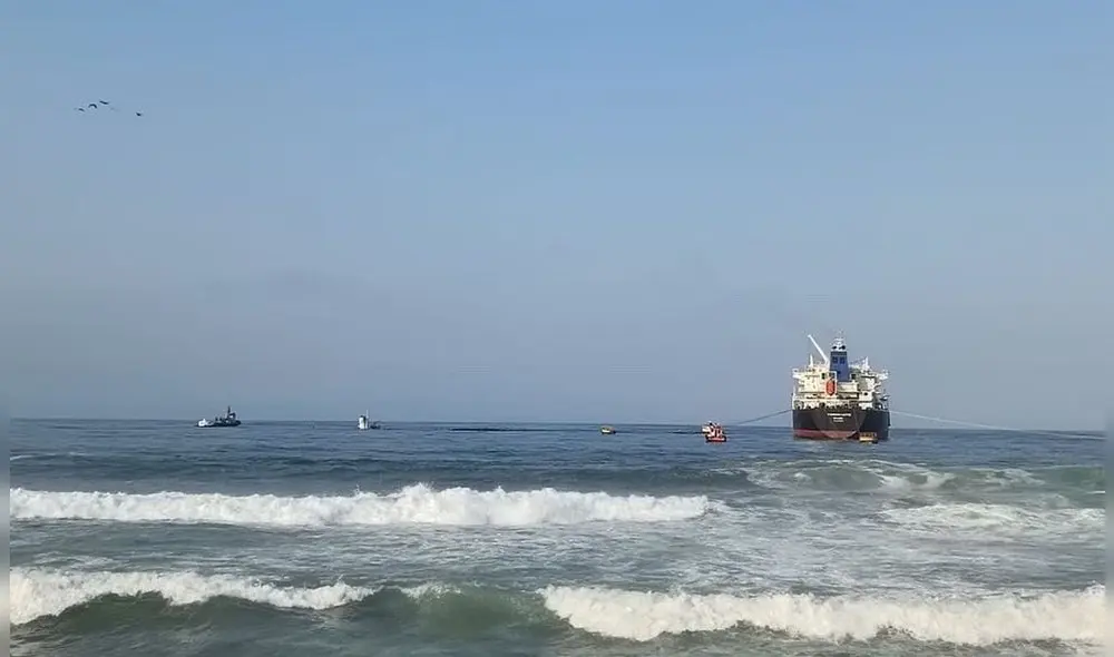 OEFA y la Marina de Guerra supervisaron la zona. Foto: Dirección de Capitanías y Guardacostas del Perú / Twitter