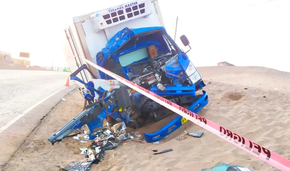 Personal del Ministerio Público determinó el levantamiento del cadáver. Foto: PNP Personal del Ministerio Público determinó el levantamiento del cadáver. Foto: PNP