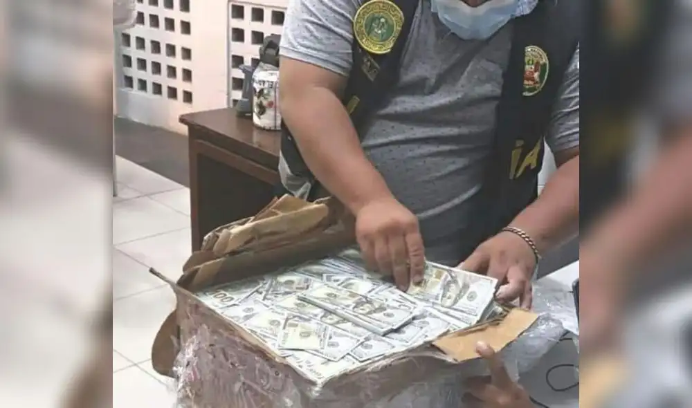 Los fajos de billetes de denominación de 100 dólares. Foto: Difusión