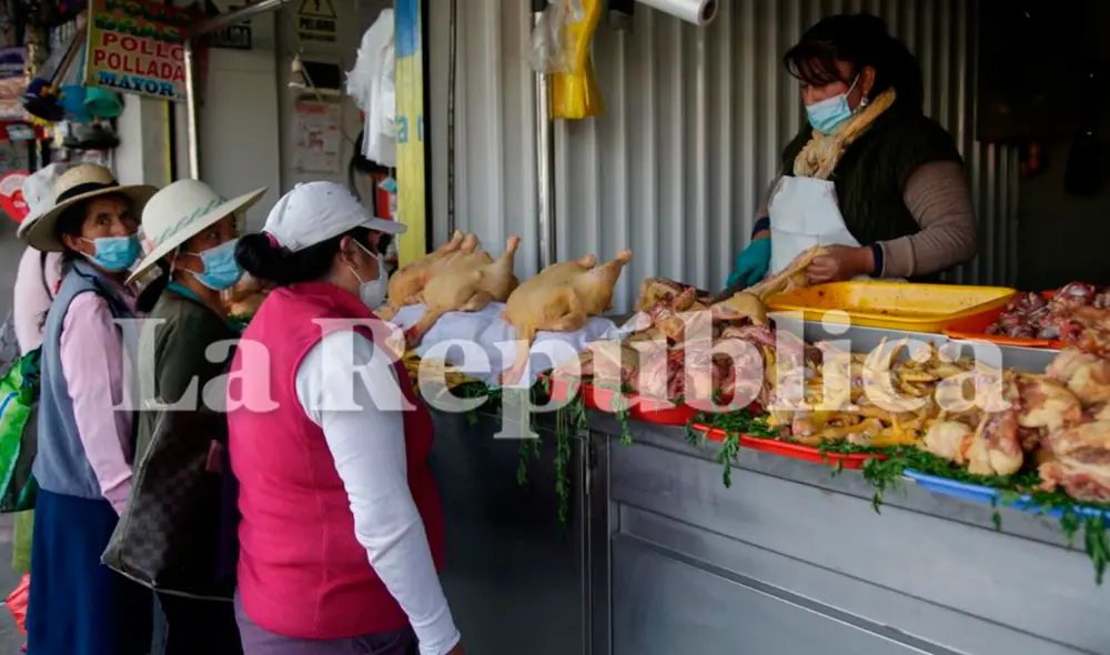 En Arequipa, el precio del pollo bajó de S/ 8,50 a S/ 7,50 en promedio. Foto: Rodrigo Talavera/La República