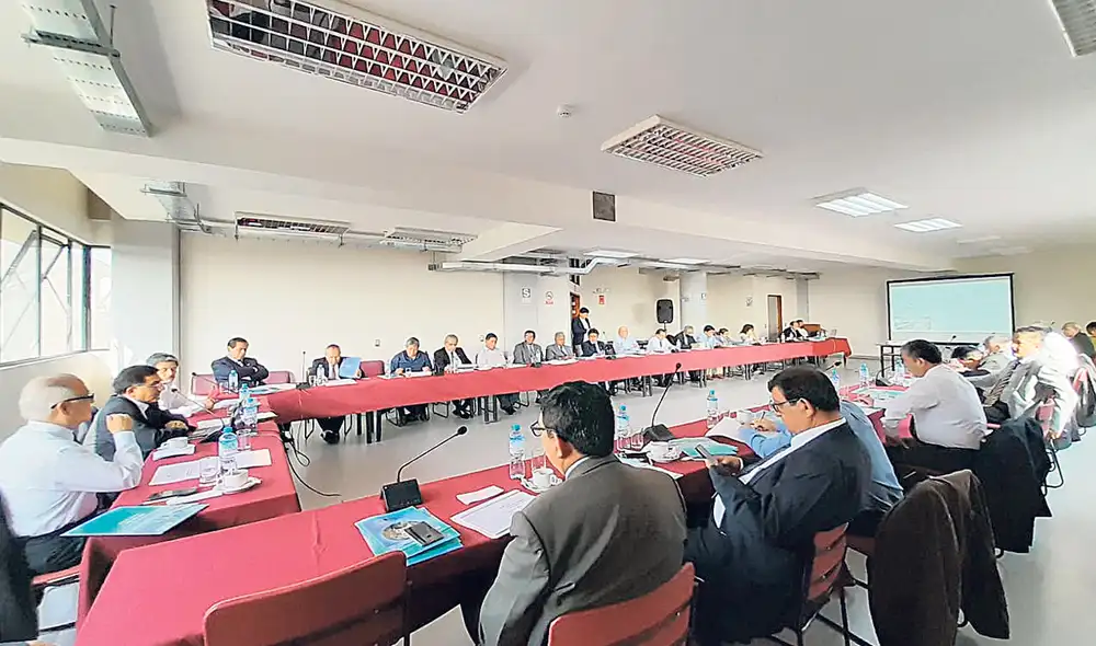 La elección. La nueva asociación la encabeza el rector de la UNALM, Américo Guevara. Foto: difusión