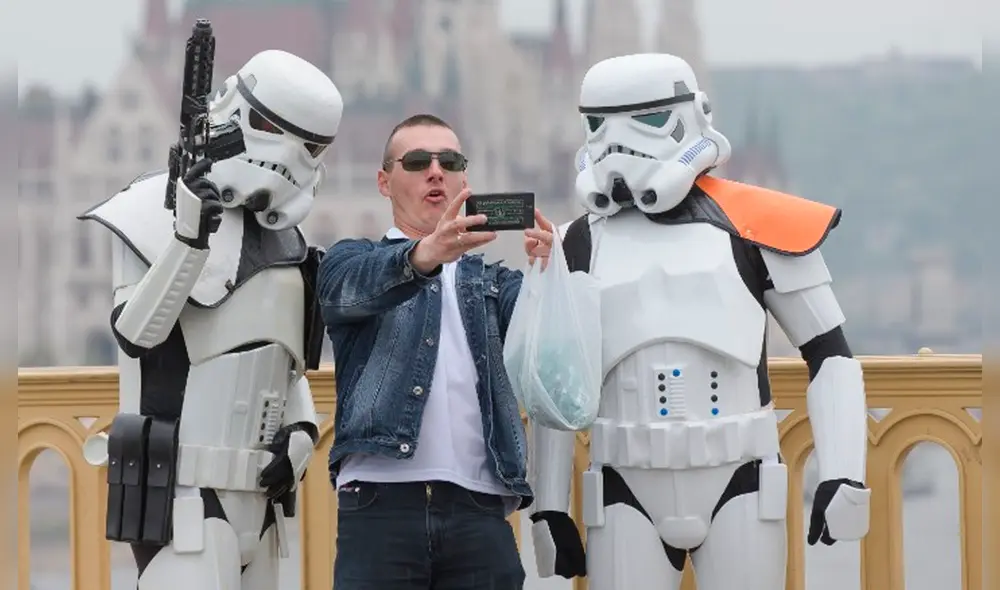 El Día de "Star Wars" es celebrado a nivel mundial por los fanáticos de la saga mística.  Foto: Sipa USA