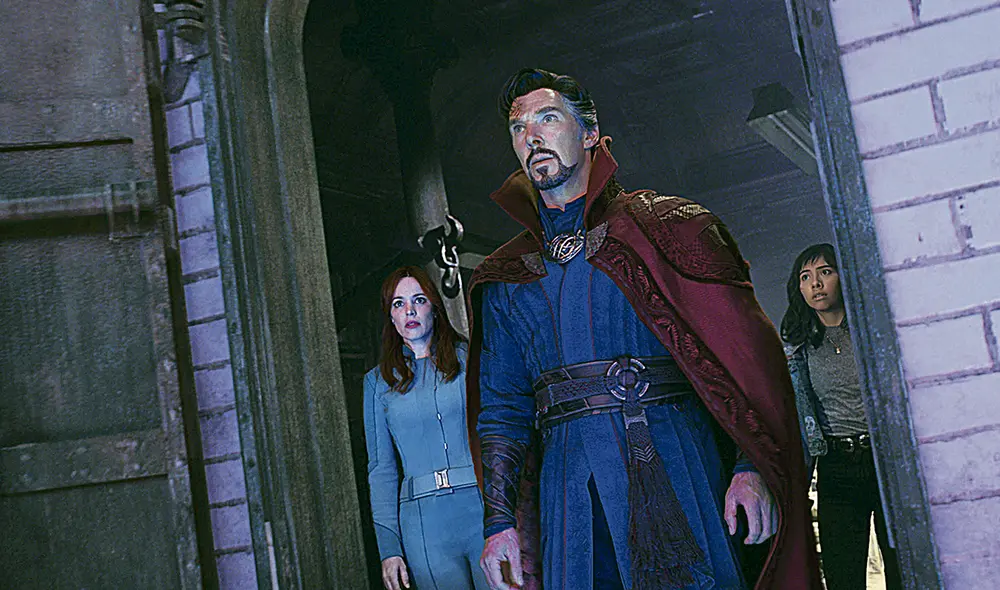 Escena. Benedict Cumberbatch, Rachel McAdams (Christine Palmer) y Xochitl Gomez (América Chavez). Foto: difusión