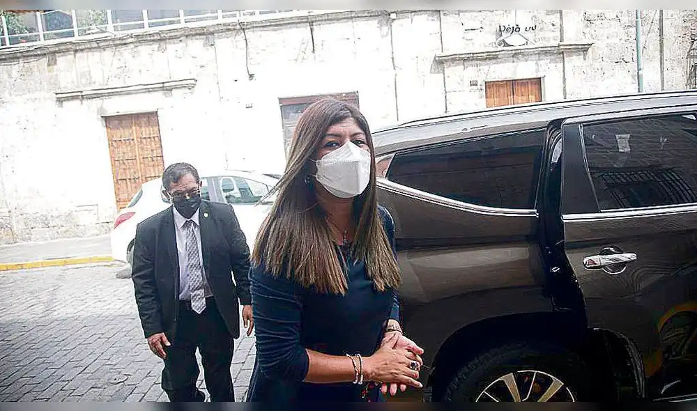 Defensa. Gutiérrez sale en defensa de sus funcionarios. Foto: La República