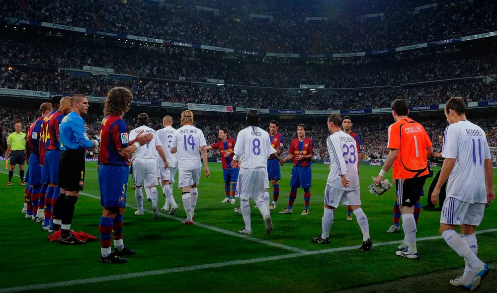 Uno de los pasillos más recordados: el del Barcelona al Real Madrid en 2008. Foto: Real Madrid
