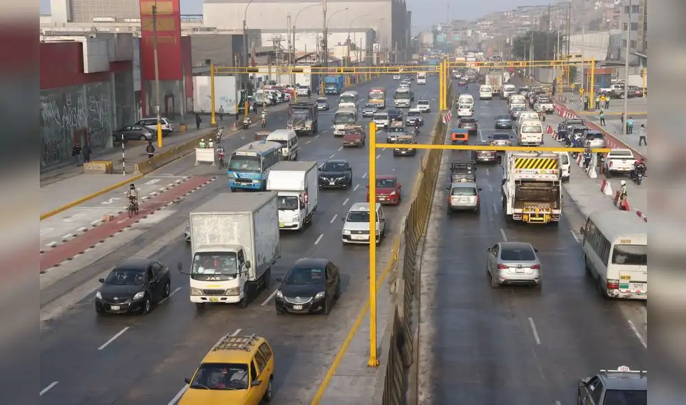 Se suspenderán las clases escolares y universitarias por 24 horas en Lima, según jefa de Estado. Foto: La República / Video: Canal N