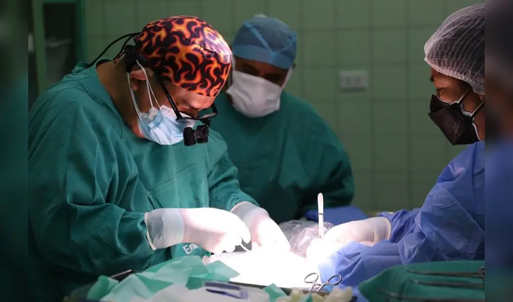 Especialistas operaron a 5 personas y salvaron sus vidas. Foto: EsSalud Especialistas operaron a 5 personas y salvaron sus vidas. Foto: EsSalud