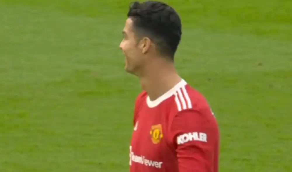 El Comandante no entiende nada de lo que pasa en el partido ante el Brighton. Foto: captura de ESPN El Comandante no entiende nada de lo que pasa en el partido ante el Brighton. Foto: captura de ESPN