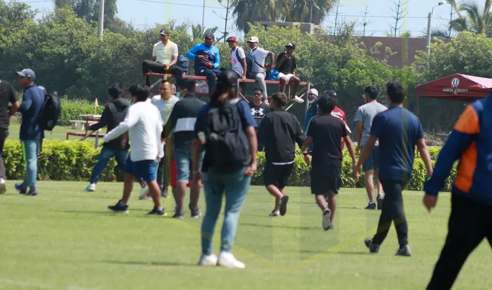 Presuntos hinchas de Universitario llegaron a las instalaciones de VIDU y habrían ocasionado disturbios. Foto: @alianzahistory Presuntos hinchas de Universitario llegaron a las instalaciones de VIDU y habrían ocasionado disturbios. Foto: @alianzahistory