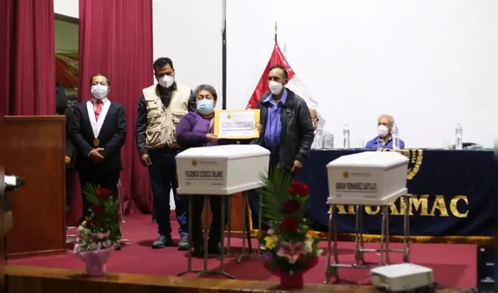 En la ceremonia participaron los familiares de los fallecidos. Foto: Fiscalía