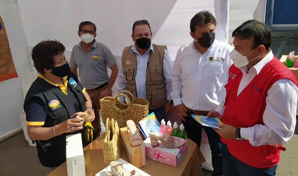 El horario de atención será desde las 9.00 a m. hasta las 7.00 p. m. Foto: Rosa Quincho El horario de atención será desde las 9.00 a m. hasta las 7.00 p. m. Foto: Rosa Quincho