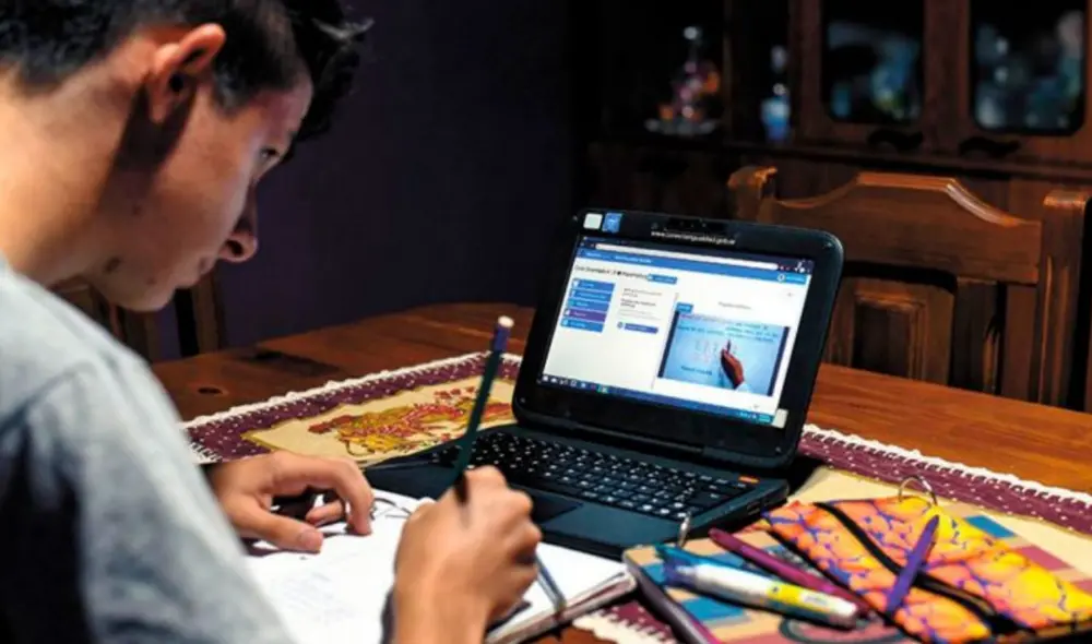 Culmina tu tesis con éxito con los siguientes consejos. Foto: UCH Culmina tu tesis con éxito con los siguientes consejos. Foto: UCH