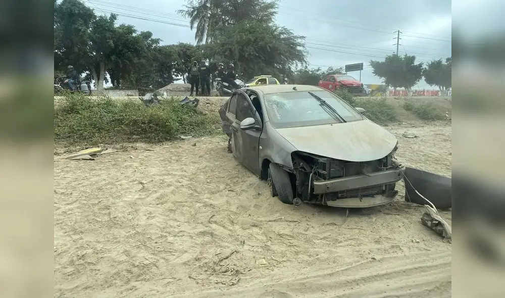 La excesiva velocidad habría desencadenado el triple choque. Foto: PNP La excesiva velocidad habría desencadenado el triple choque. Foto: PNP