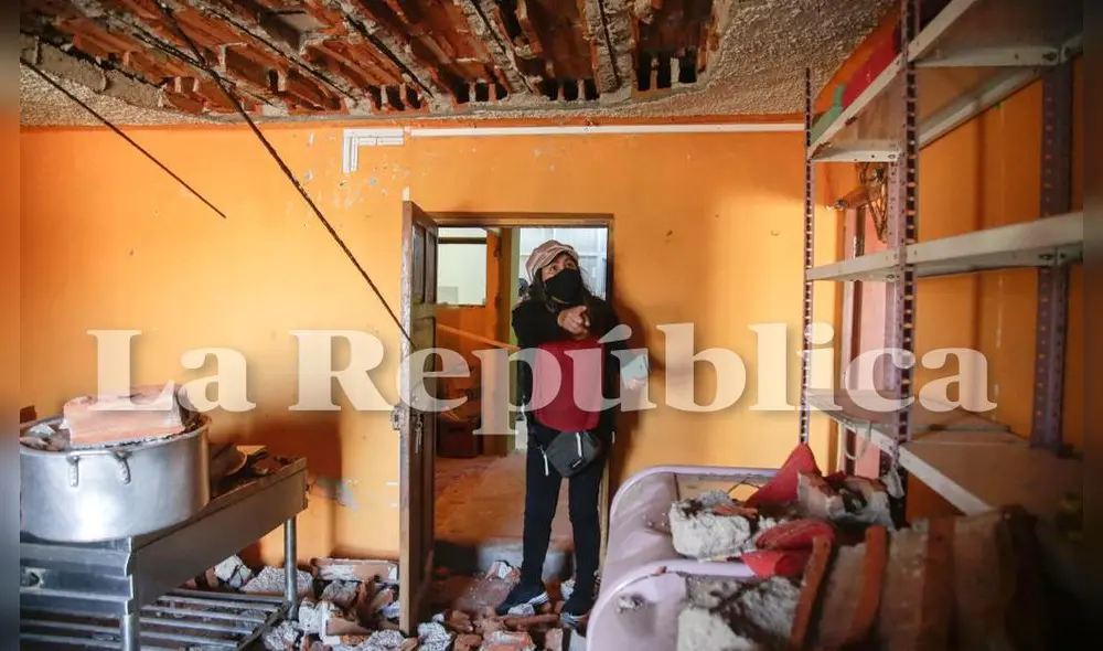 Arequipa. Techos de viviendas del distrito de Yura cayeron provocando susto en pueblo tradicional. Foto: Rodrigo Talavera/La República Arequipa. Techos de viviendas del distrito de Yura cayeron provocando susto en pueblo tradicional. Foto: Rodrigo Talavera/La República