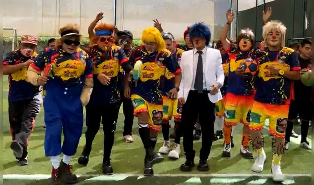 La alegría y humor no faltó en el campeonato. Foto: captura video Frase Corta La alegría y humor no faltó en el campeonato. Foto: captura video Frase Corta