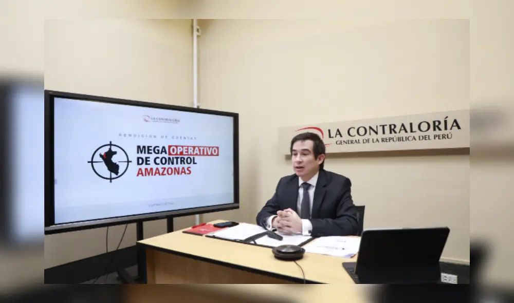 El vicecontralor Luis Robas informó sobre los hechos advertidos en diligencias. Foto: Contraloría