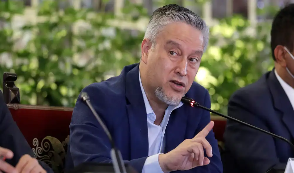 Ministro señaló que esta reactivación se debe al regreso a las clases presenciales. Foto: Presidencia Ministro señaló que esta reactivación se debe al regreso a las clases presenciales. Foto: Presidencia