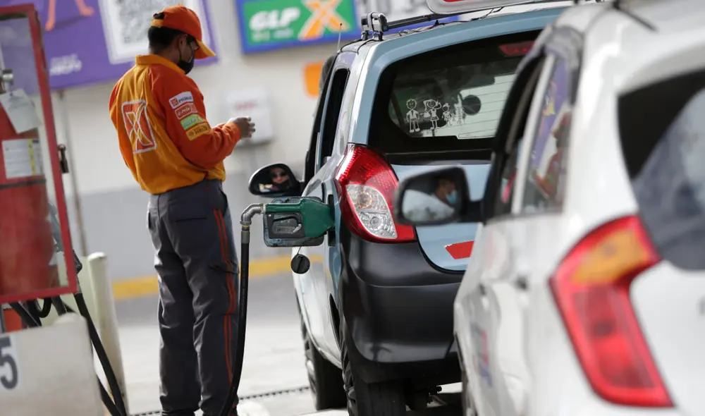 Revisa los precios de los combustibles hoy, miércoles 11 de mayo, en los grifos de Lima y Callao. Foto: GLR Revisa los precios de los combustibles hoy, miércoles 11 de mayo, en los grifos de Lima y Callao. Foto: GLR