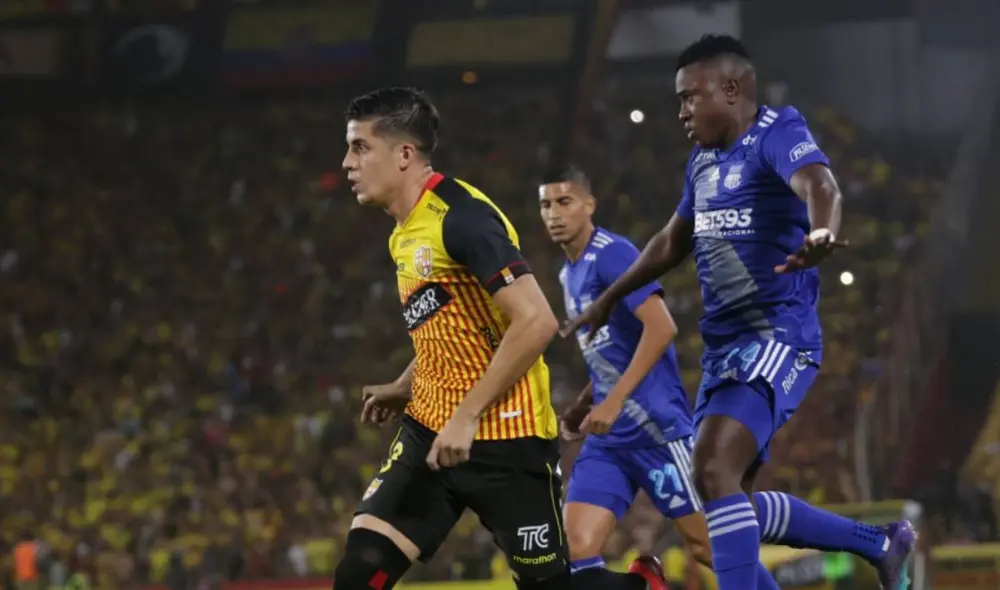 Barcelona y Elemec protagonizaron una edición más del Clásico del Astillero en el Monumental. Foto: prensa Barcelona SC Barcelona y Elemec protagonizaron una edición más del Clásico del Astillero en el Monumental. Foto: prensa Barcelona SC