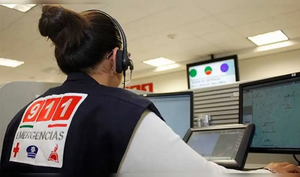 La policía pidió que la madre mantuviera la calma y ejecute la maniobra para salvar a la bebé. Foto: archivo La policía pidió que la madre mantuviera la calma y ejecute la maniobra para salvar a la bebé. Foto: archivo