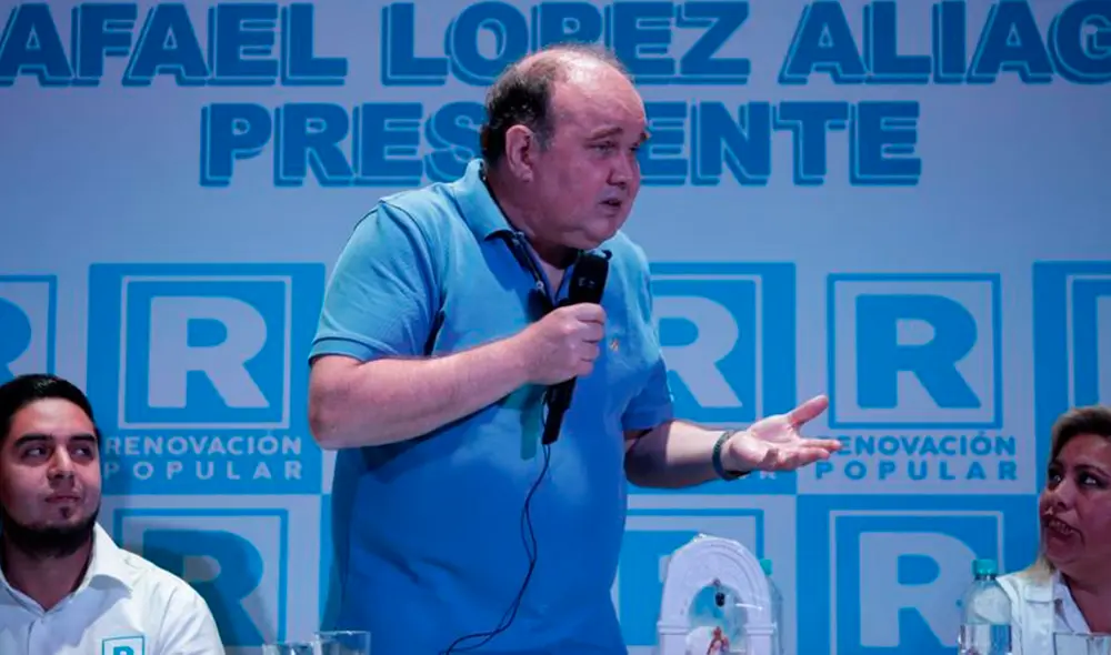 Rafael López Aliaga llegó este jueves a Arequipa. Foto: Rodrigo Talavera/ La República