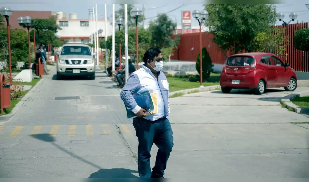 A destiempo. Nova fue a pagar por su operación. Foto: La República A destiempo. Nova fue a pagar por su operación. Foto: La República