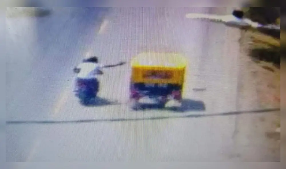 Una cámara de seguridad captó el momento del crimen. Foto: PNP Una cámara de seguridad captó el momento del crimen. Foto: PNP