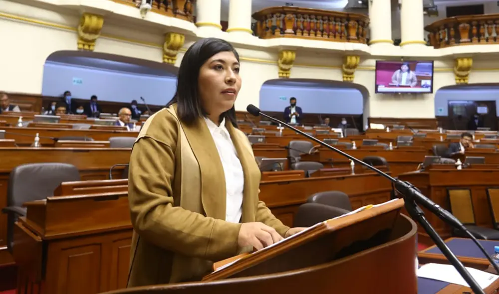 Betssy Chávez acudió al pleno del Congreso el último 12 de mayo. Foto: Congreso Betssy Chávez acudió al pleno del Congreso el último 12 de mayo. Foto: Congreso