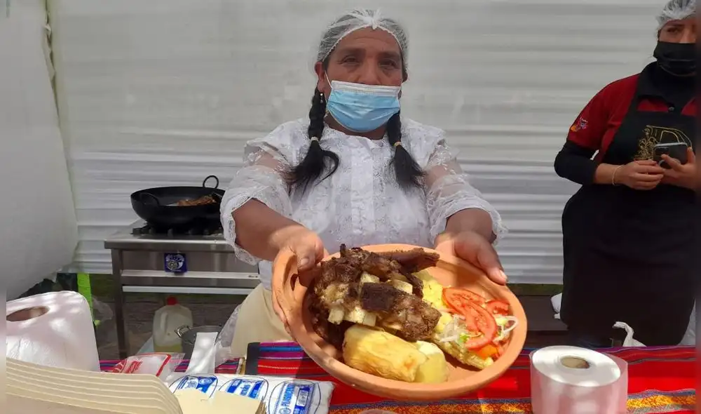 Se ofrecieron platos típicos de Cusco. Foto: Luis Álvarez/URPI