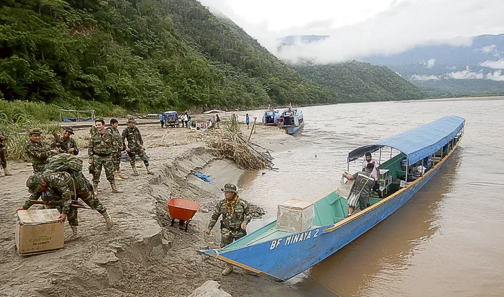 Por río. Cargamentos de droga son transportados en embarcaciones fluviales desde el Vraem hacia Atalaya y son desembarcados cerca de pistas clandestinas. Foto: difusión