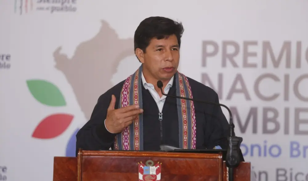 El presidente Pedro Castillo entregó este lunes el premio nacional ambiental Antonio Brack a instituciones , organizaciones y jóvenes. Foto: Carlos Felíx /La República.