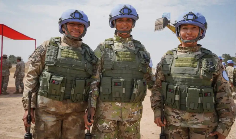 Este grupo femenino, junto con 174 efectivos militares varones viajarán a África el próximo año. Foto: Ministerio de Defensa Este grupo femenino, junto con 174 efectivos militares varones viajarán a África el próximo año. Foto: Ministerio de Defensa
