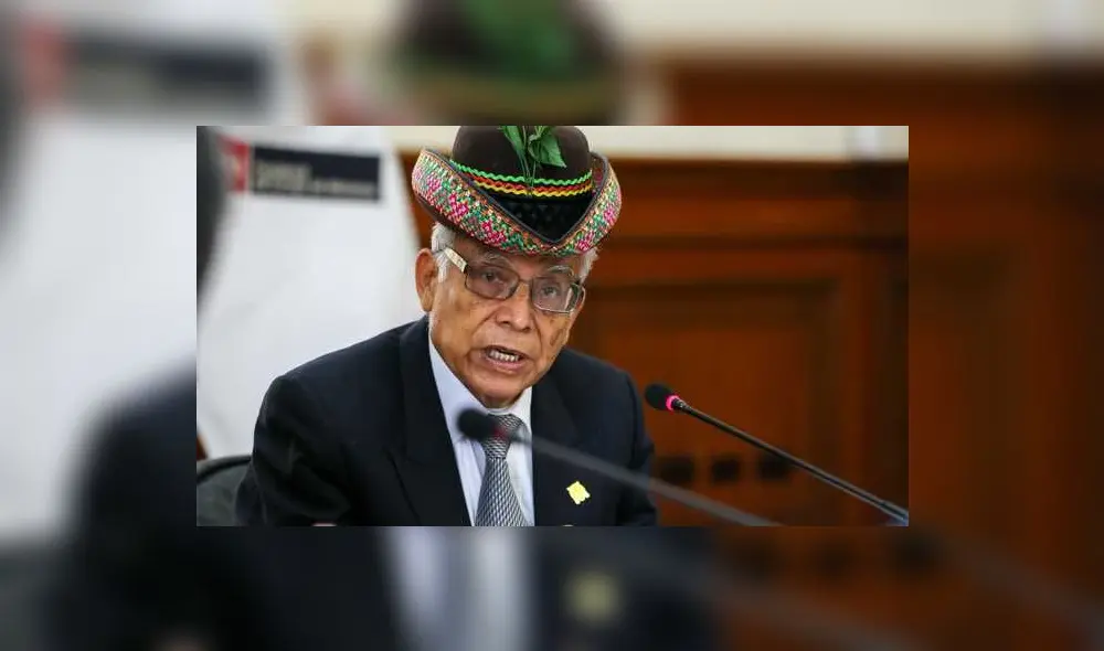 El titular de la PCM, Aníbal Torres, lideró la reunión con autoridad de Cangallo para el fortalecimiento territorial de esta parte de la región de Ayacucho. Foto: PCM