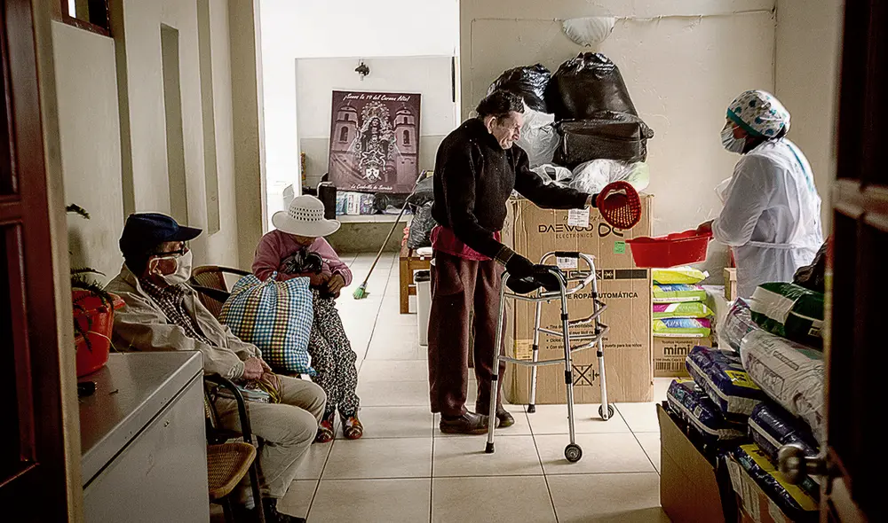 Drama. Los albergues privados atienden a quienes pueden pagar. Existen 330 y de ellos solo 8 son financiados por el Estado. Foto: John Reyes/ La República