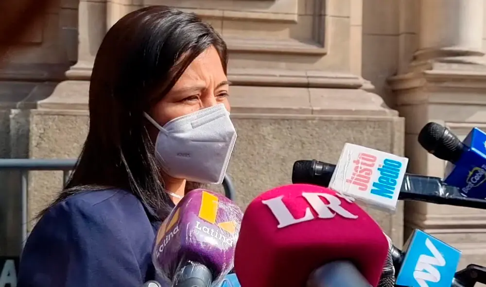 La fiscal se retiró de la PCM cerca de las 12.30 p. m. Foto: Jessica Merino / URPI-LR