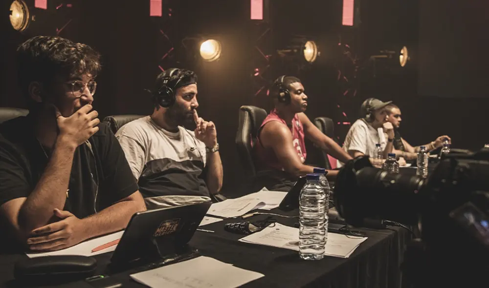 Cada FMS cuenta con 5 jurados que se encargan de deliberar a cada ganador. Foto: Urban Roosters