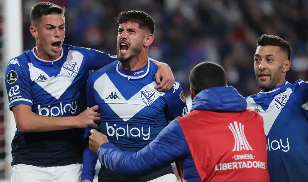 Nacional perdió con Vélez Sarsfield en Montevideo y quedó último de su grupo en la Copa Libertadores 2022. Foto: EFE