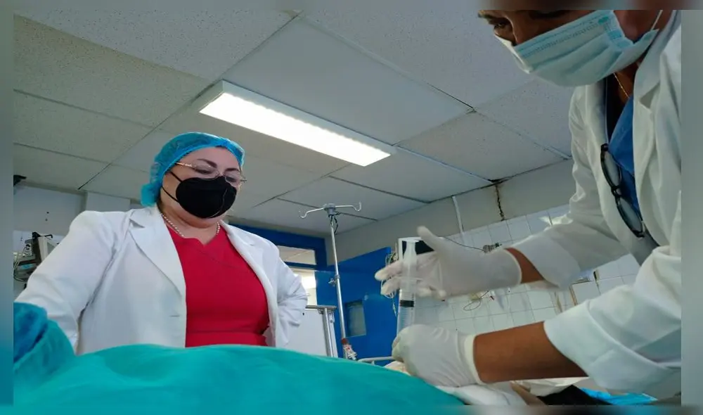 Tratamiento con ozonoterapia para dolores crónicos a pacientes de EsSalud. Foto: EsSalud Tratamiento con ozonoterapia para dolores crónicos a pacientes de EsSalud. Foto: EsSalud