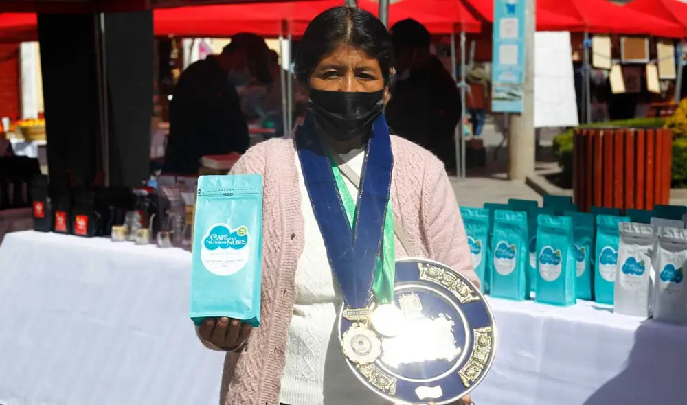Feria congregó a cerca de 20 pequeños productores y artesanos. Foto: La República Feria congregó a cerca de 20 pequeños productores y artesanos. Foto: La República