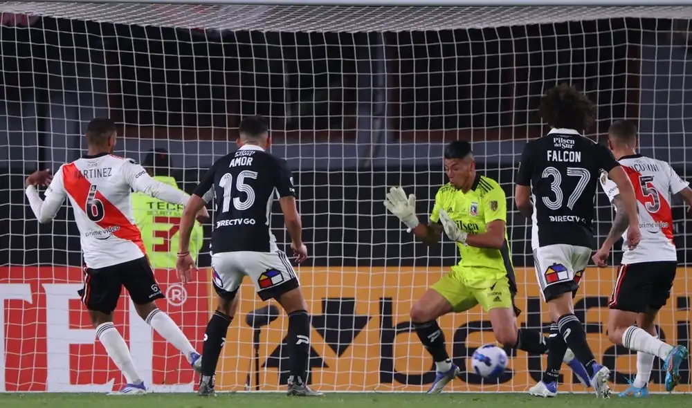 River y Colo Colo jugaron en el Estadio Monumental de Buenos Aires. Foto: EFE.