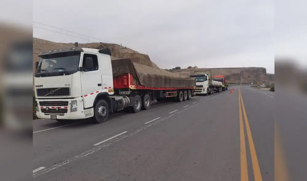 Cargamento decomisado fue trasladado al almacén de Aduanas. Foto: PNP Cargamento decomisado fue trasladado al almacén de Aduanas. Foto: PNP