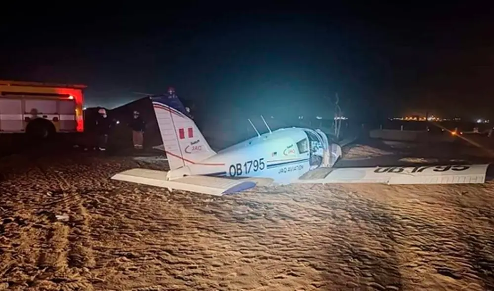 Dos personas resultaron ilesas tras el accidente. Foto: Facebook / Radio Periódico El Chaski Dos personas resultaron ilesas tras el accidente. Foto: Facebook / Radio Periódico El Chaski