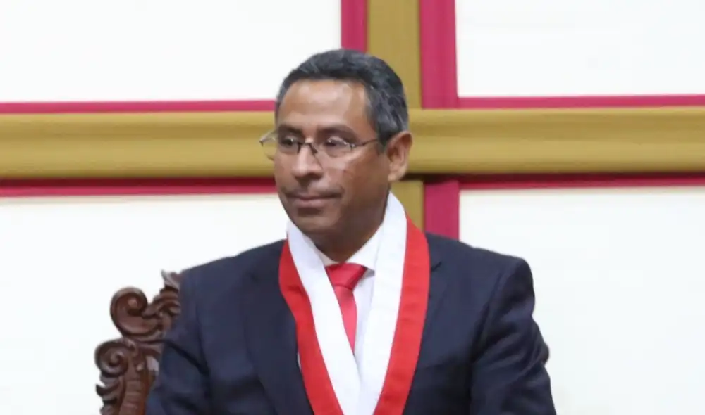 Francisco Morales Saravia fue elegido magistrado del TC por el Congreso con 98 votos a favor. Reemplazó a Ernesto Blume. Foto: Tribunal Constitucional Francisco Morales Saravia fue elegido magistrado del TC por el Congreso con 98 votos a favor. Reemplazó a Ernesto Blume. Foto: Tribunal Constitucional