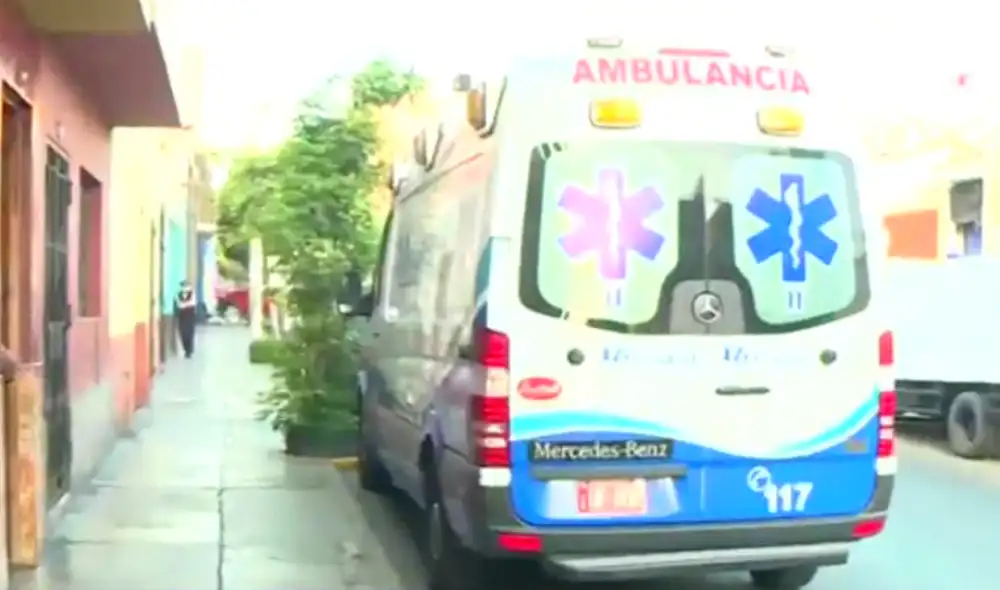 Ladrones aprovecharon que conductor se encontraba solo para asaltarlo. Foto: captura Latina