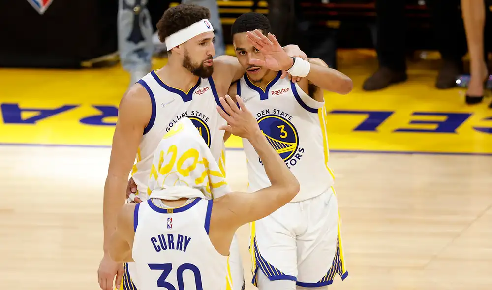 Golden State Warriors venció nuevamente a Dallas Mavericks en los Playoffs de la NBA. Foto: EFE Golden State Warriors venció nuevamente a Dallas Mavericks en los Playoffs de la NBA. Foto: EFE