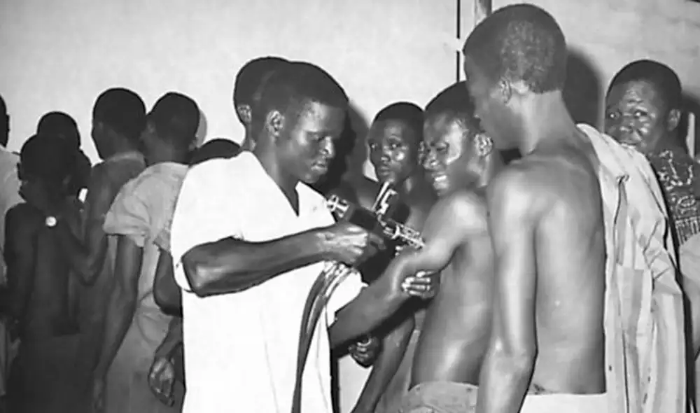 Las personas que padecieron este mal presentaron síntomas como fiebre, malestar corporal, fatiga, dolor muscular e hinchazón en los ganglios de la garganta, lo que desencadenaba tos. Foto: difusión Las personas que padecieron este mal presentaron síntomas como fiebre, malestar corporal, fatiga, dolor muscular e hinchazón en los ganglios de la garganta, lo que desencadenaba tos. Foto: difusión